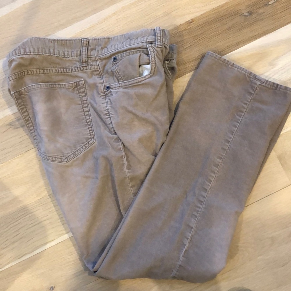J. Crew  corduroy 33x30 gently worn tipped pocket